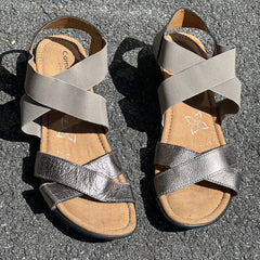 Comfortiva Women’s Keegan X-Strap Slip-on Sandal 11M Anthracite Leather/Stretch