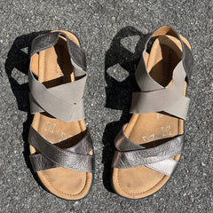 Comfortiva Women’s Keegan X-Strap Slip -on Sandal 7.5W Anthracite Leather/Stretch