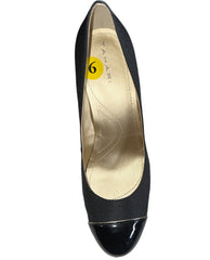 TAHARI Women's •Laurie• Black Grosgrain Platform Pumps 9M