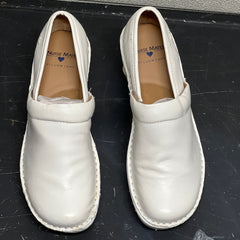 Women’s Nurse Mates Hallie Pillow Top Clog 8M White Leather