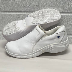Women’s Nurse Mates Dove Twin-gore Slipon 10M White Leather