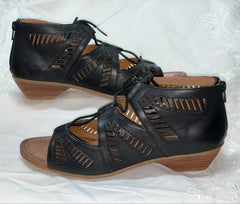 COMFORTIVA Women's •Riley• Gladiator Sandal 9M Black Leather