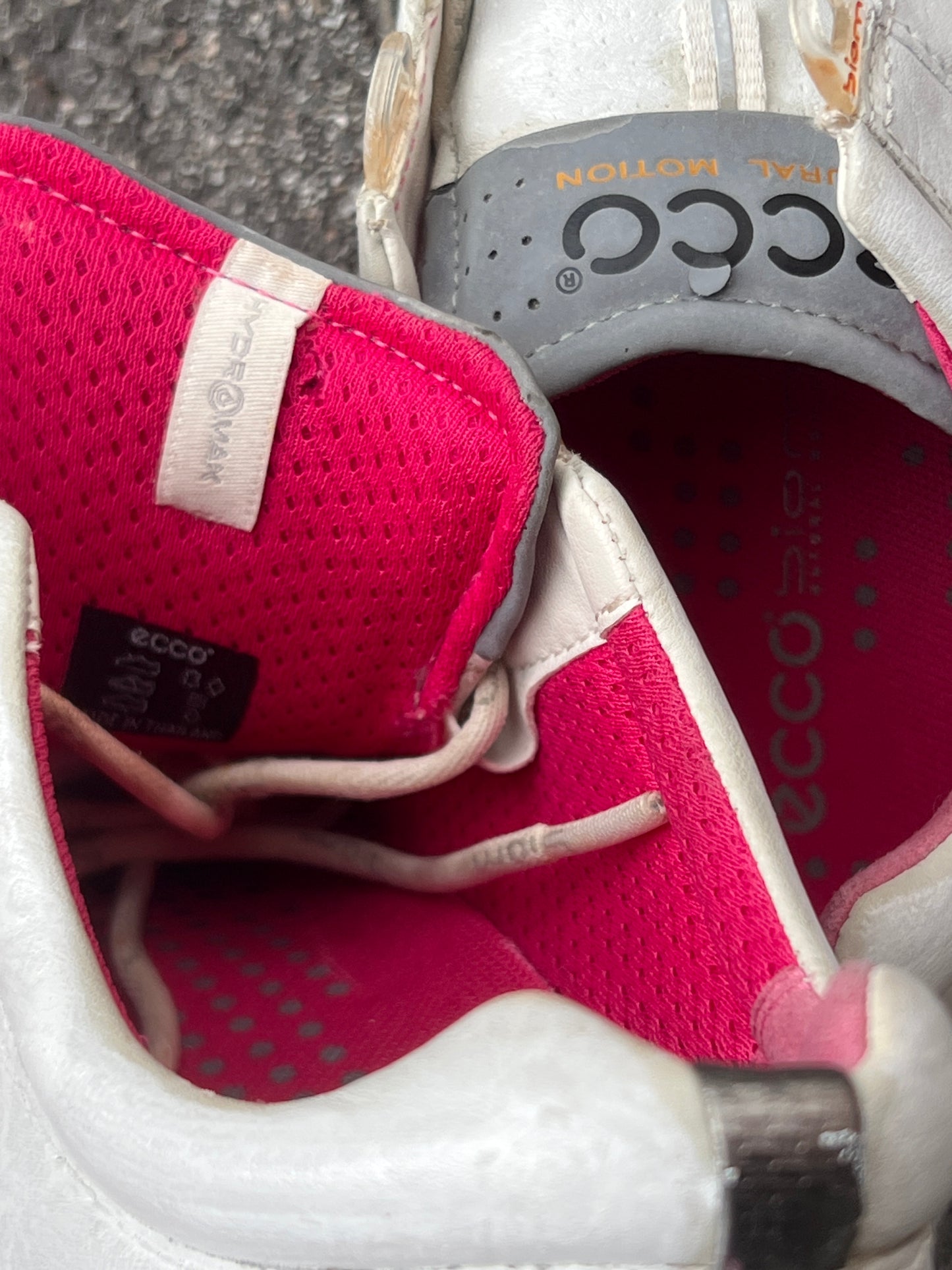 Women’s Ecco Biom Spikeless Golf Shoes 36EU -White/Pink- Hydromax Yak Leather