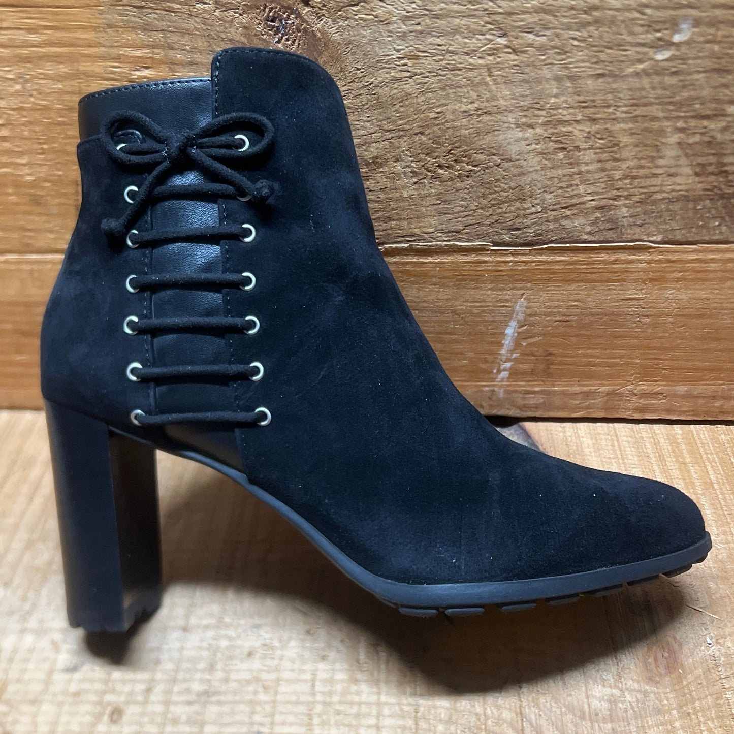 ADRIENNE VITTADINI Women's •Trend• Black Suede Leather Ankle Bootie 6M