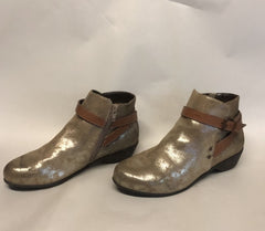 Women's Comfortiva •Ryder• Buckle Strap Bootie -Size 7.5W- ANTHRACITE - ShooDog.com