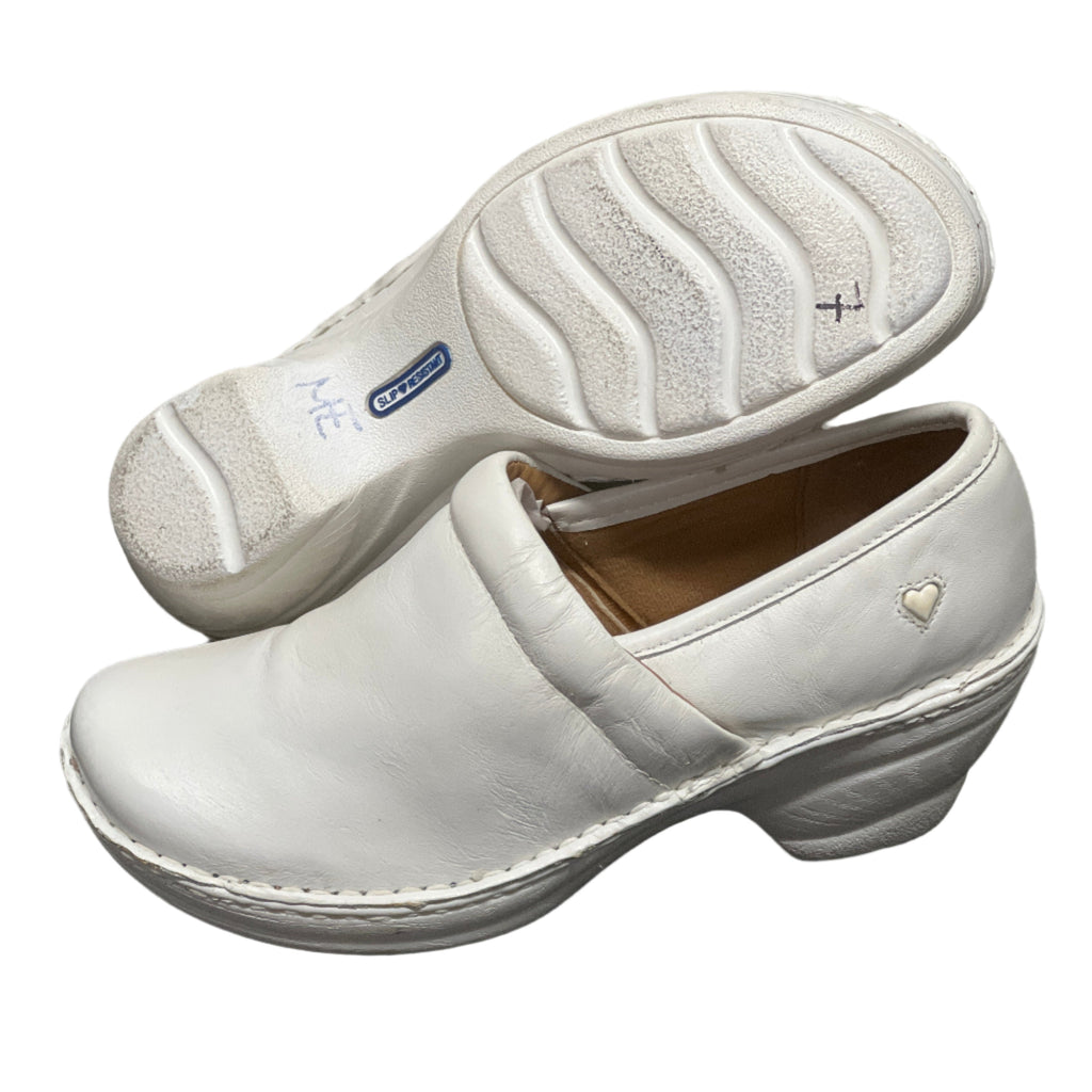 Women’s Nurse Mates Hallie Pillow Top Clog 7M White Leather