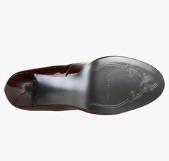 TAHARI Women's •Colete• Scallop-edge Platform Pump