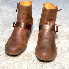SoftSpots Women's •Saffron• Bootie 8.5M Coffee Leather
