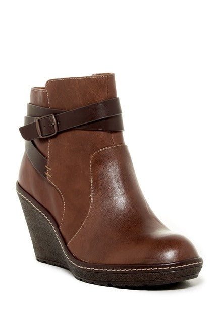 SOFFT Women's •Caralee• Wedge Bootie - ShooDog.com