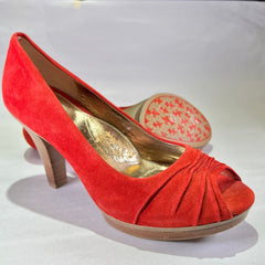 SOFFT Women's •Madeline• Platform Pump Red Suede
