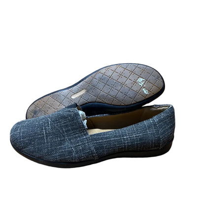 SOFTSPOTS Women's •Amena• Slip-on Black Canvas Skimmer 6.5W