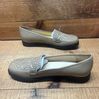 Taryn Rose  • Jennifer • Slip-on Embellished Vamp 6M Tan Leather