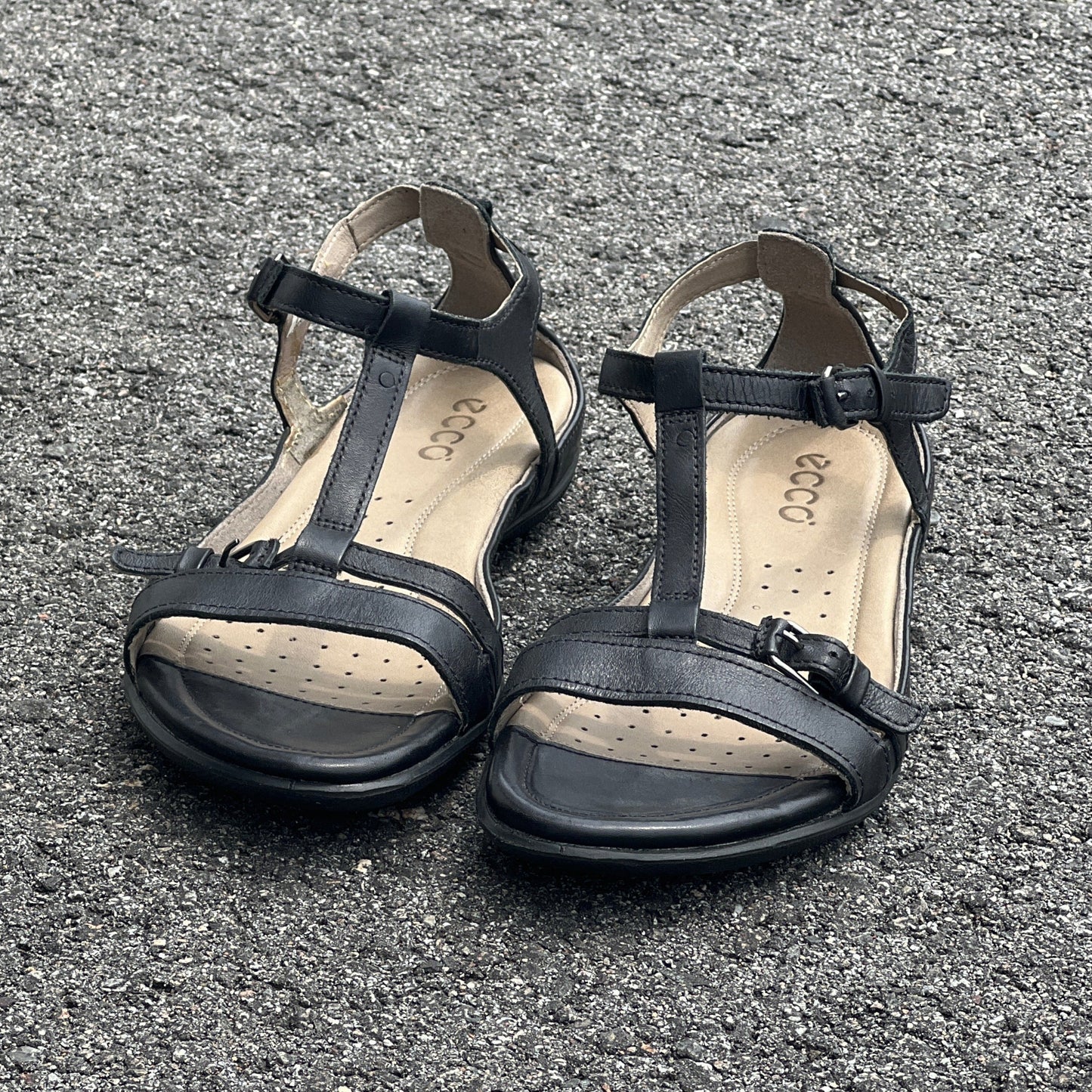 Ecco  Women's  T-Strap Sandal EU36M Black Leather