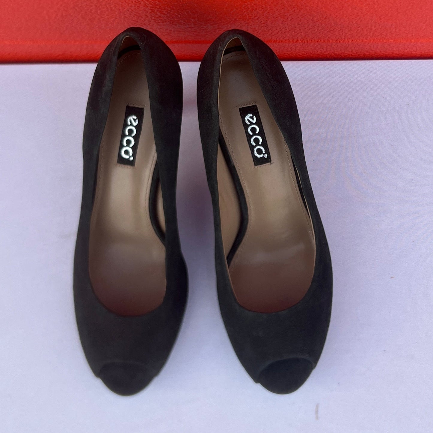 Woman’s Ecco  Peep-toe Pump 39M Black Suede Leather