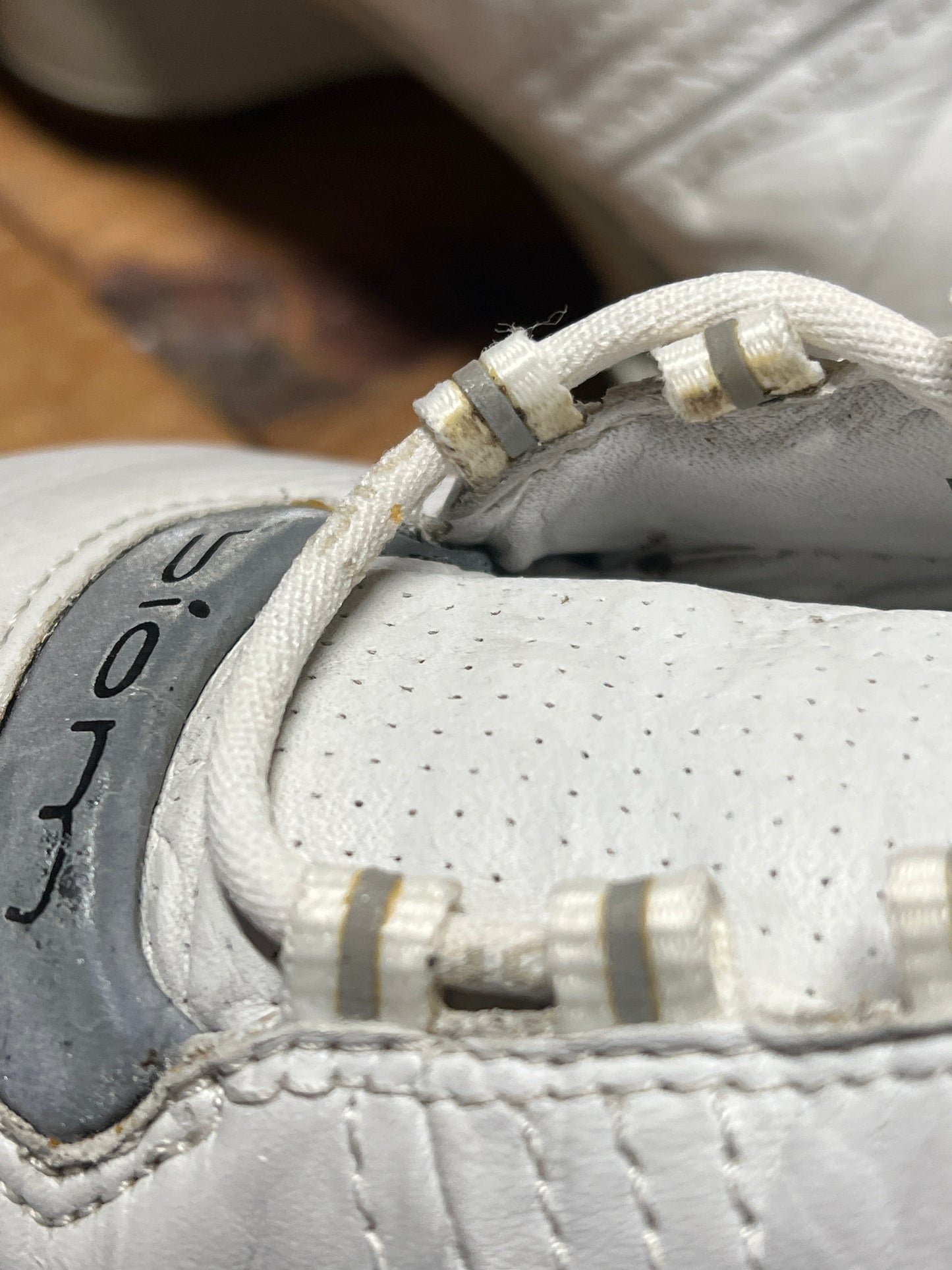 Men’s Ecco Biom Cleated Golf Shoe  42EU •White/Grey• Hydromax Yak Leather