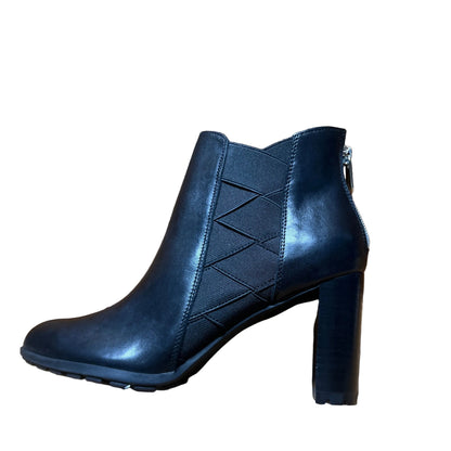 ADRIENNE VITTADINI Women's  •Trinie• Black Leather  Ankle  Bootie 6M