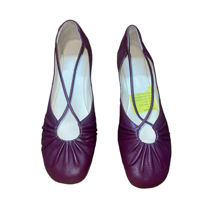 Women’s Taryn Rose •Bryan •Slip on Flat 6M  Port Wine  Leather