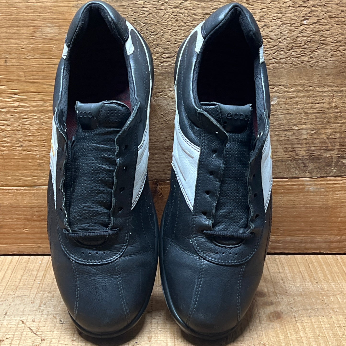 Men’s Ecco Hydomax Cleated Golf Shoe • Black/White Leather • Size 44