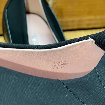 Taryn Rose •Tanna •Slip-on Pump 6M  Black Stretch Fabric/Leather