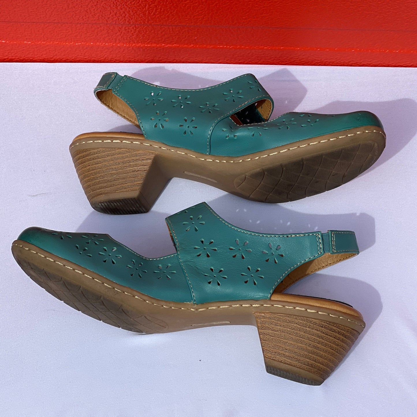 Woman’s •Safia• Gored Slingback Mary-Jane 10M Teal Leather