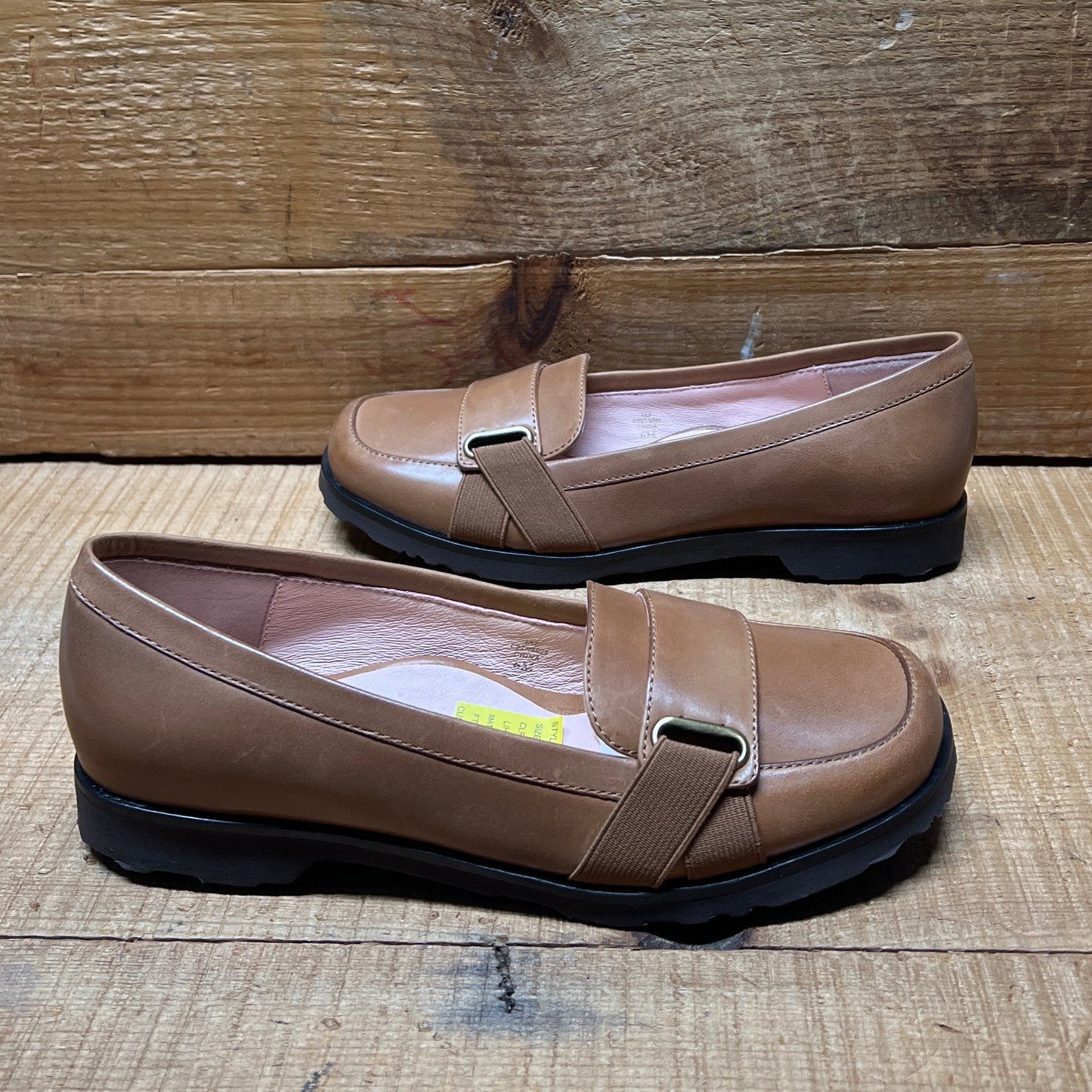 Taryn Rose - Traveler • Jaz • Slip-on 6M Tan Leather