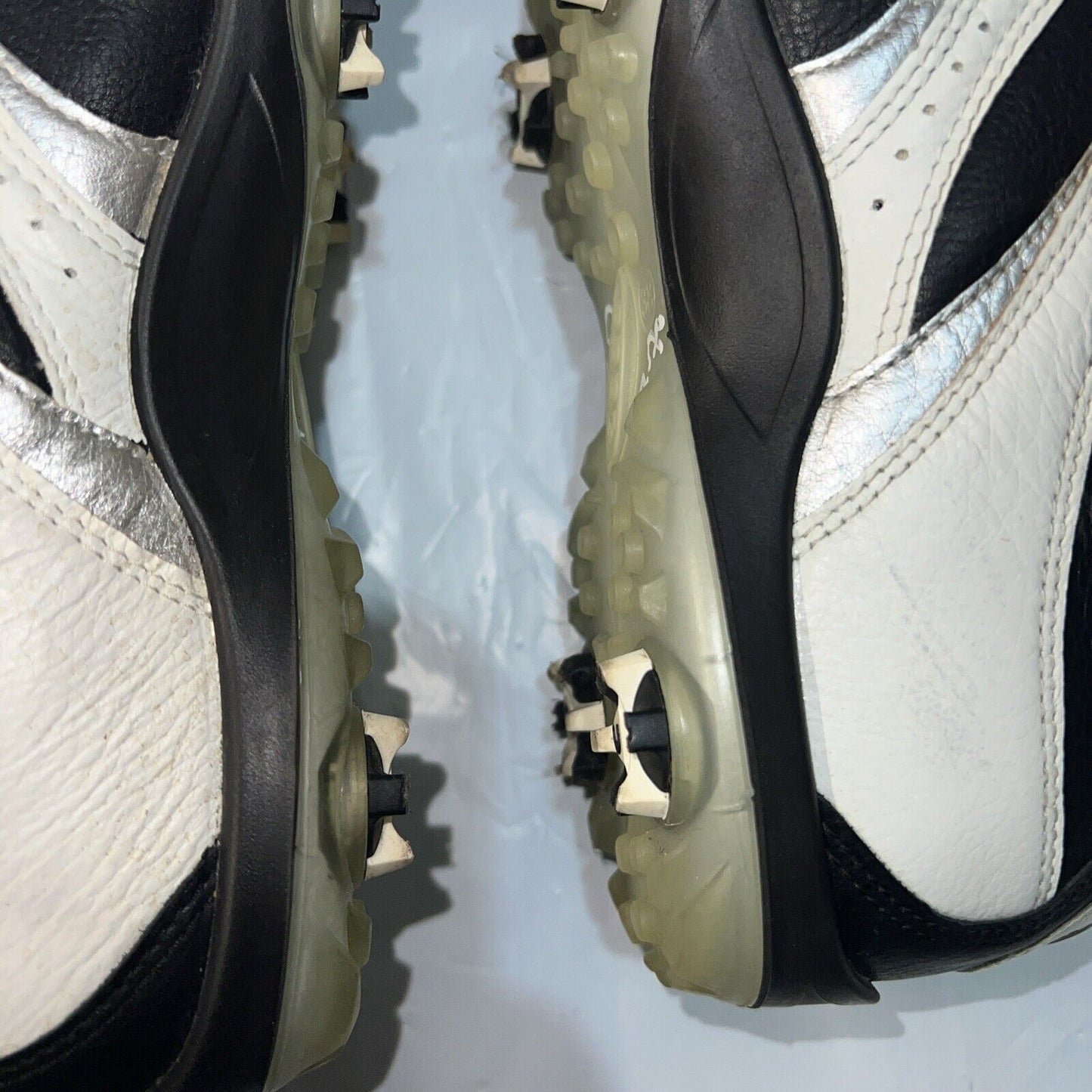 Women’s EccoSpiked Golf Shoe 38EU Black/White/Silver Hydromax Leather