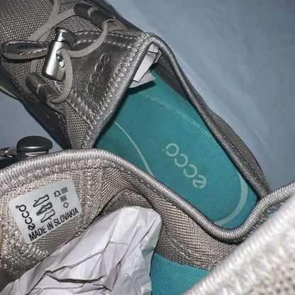 Women’s ECCO Bluma Toggle Lace  Slip-on  40EU Champagne Metallic Leather