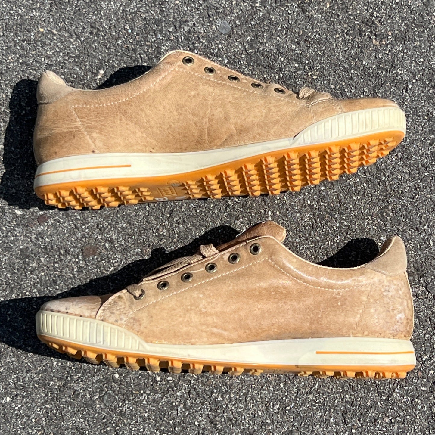 Men’s Ecco Street Premier Cleat-less Golf Shoe 45EU • Tan Leather