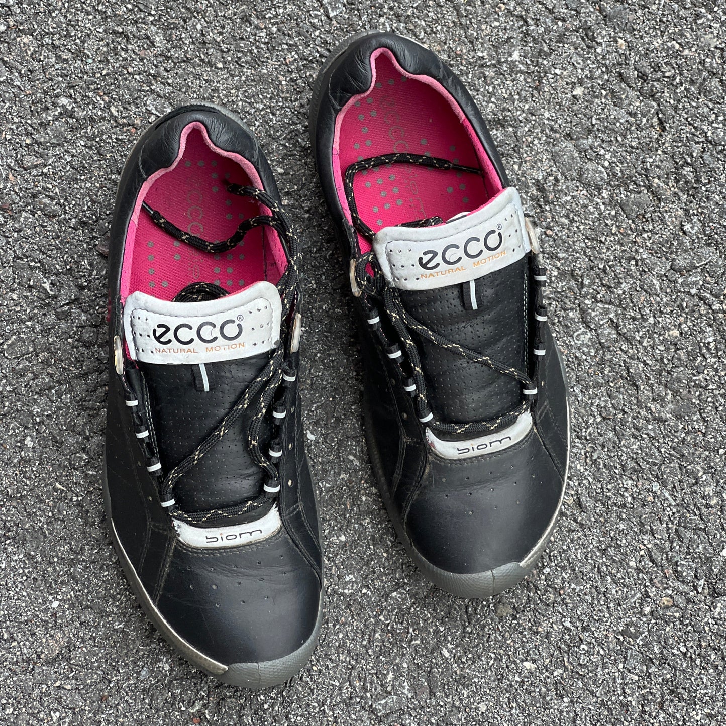 Women’s Ecco  Biom Spikeless Golf Shoes 39EU -Black/Pink- Hydromax Yak Leather