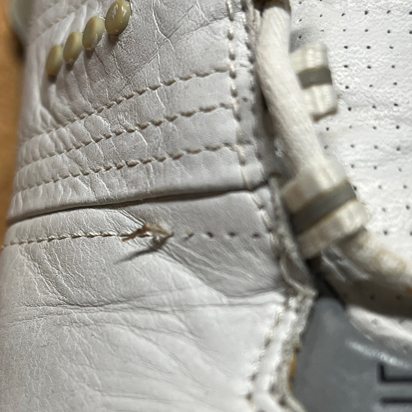 Men’s Ecco Biom Cleated Golf Shoe  42EU •White/Grey• Hydromax Yak Leather