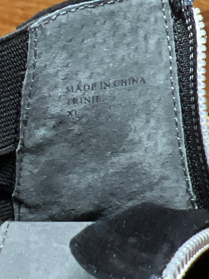 ADRIENNE VITTADINI Women's  •Trinie• Black Suede Leather  Ankle  Bootie 6M