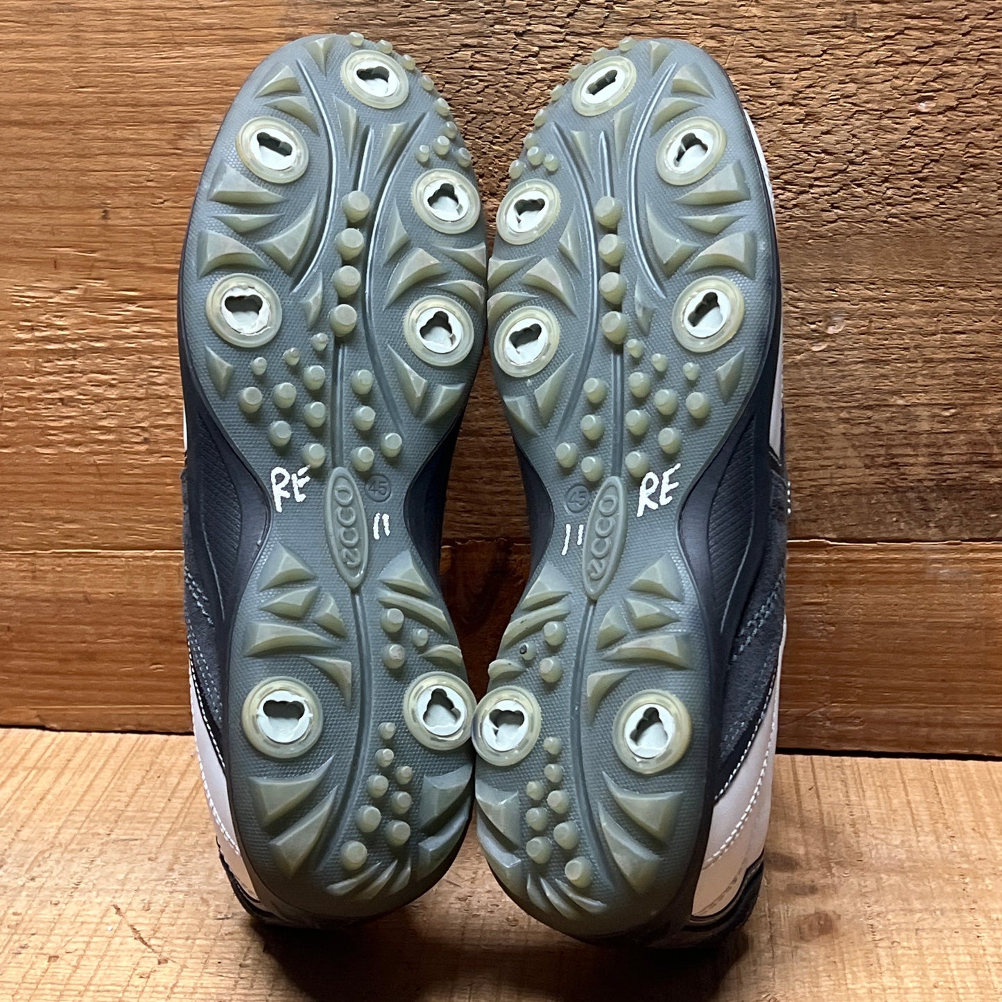 Men’s Ecco Hydomax Cleated Golf Shoe •White/Black/BronzeLeather • Size 45