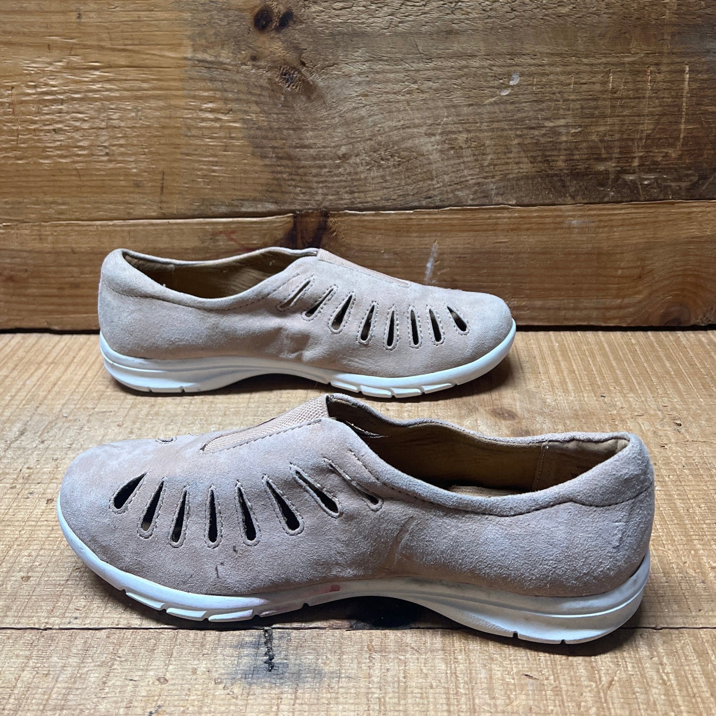 Comfortiva by SoftSpots Women’s •Tinsley•  Comfort Slip-on 9N Beige Suede leather