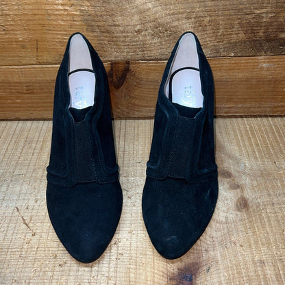 Taryn by Taryn Rose •Tryna•Gored-vamp Pump 6M  Black Kid Suede Leather