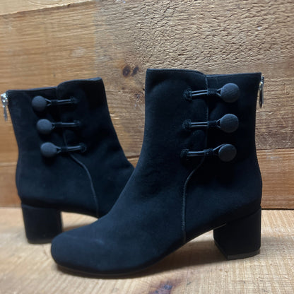 ADRIENNE VITTADINI Women's  •Laretta• Black Suede Leather Ankle  Bootie 6M