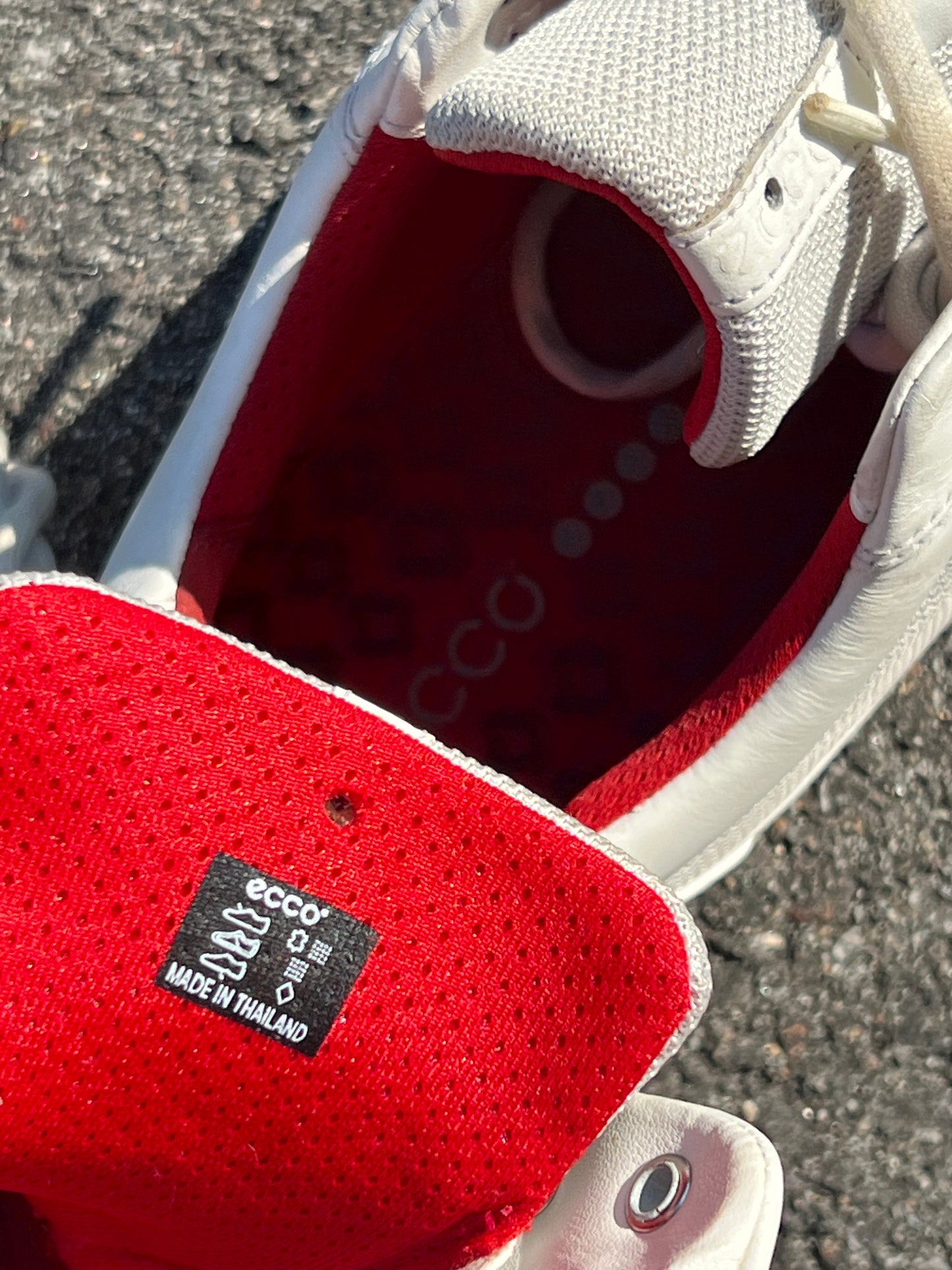 Men’s Ecco Street Cleat-less Golf Shoe 46EU • White/Red • Leather