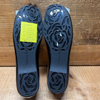 Taryn Rose • Berndt •Slip on 6M  Black/White Patent Leather