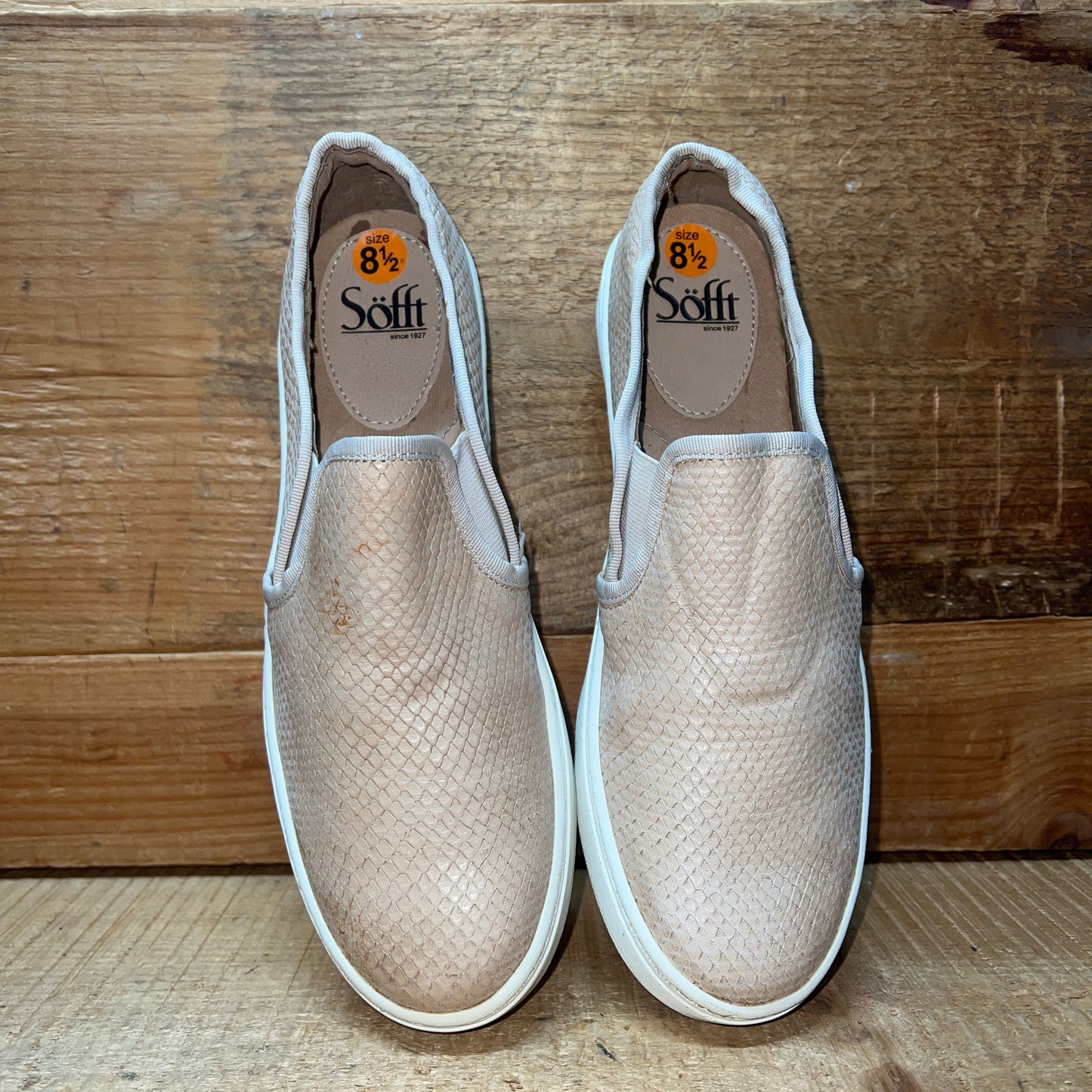 Woman’s Sofft Somers twin gore Slip-on  8.5M Blush Reptile Embossed Leather