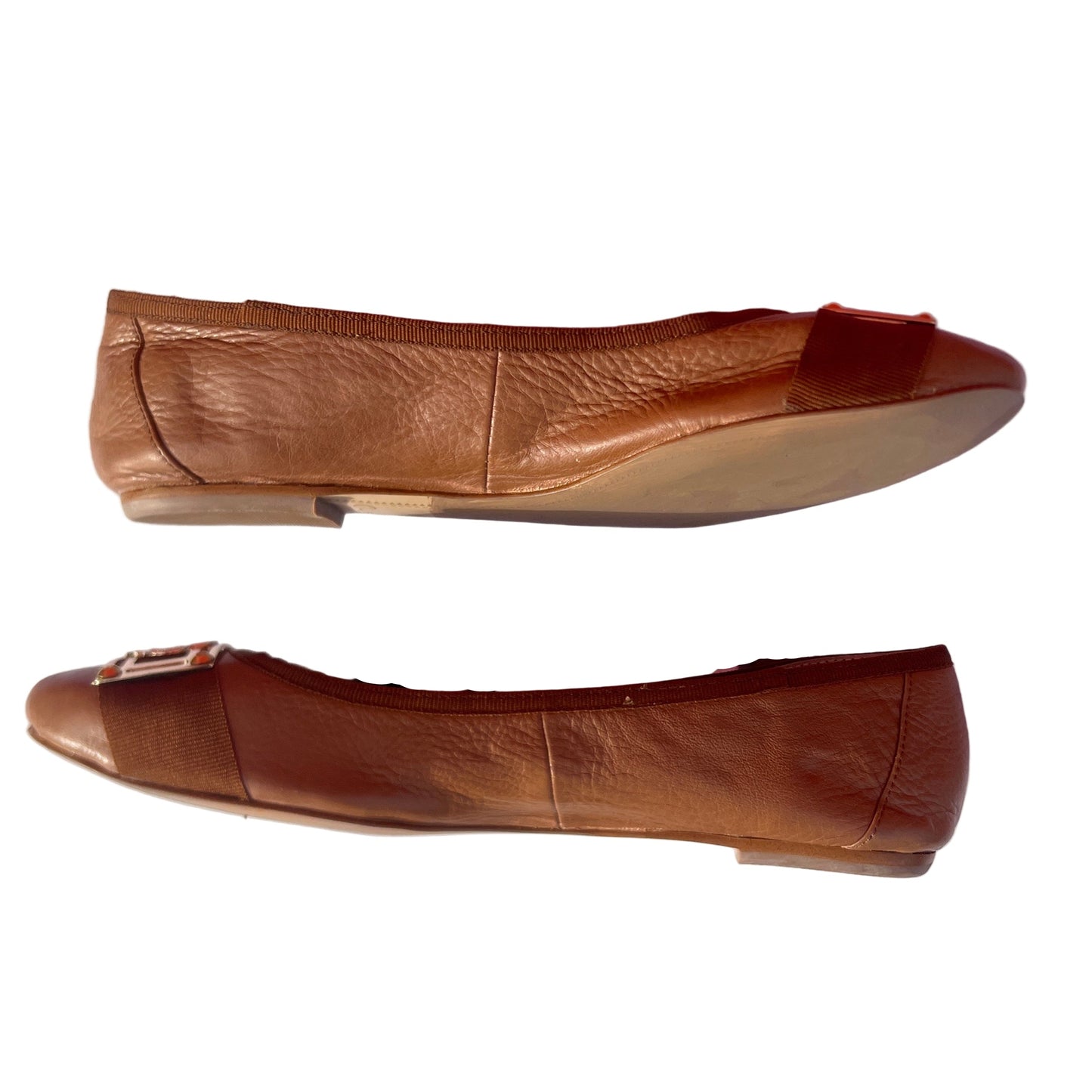 Woman’s Isola •Bricen• Signature Flat 8M Tan Leather