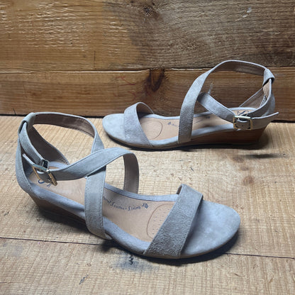 Woman’s Sofft Innis Wedge Sanda 9M Baywater Suede Leather