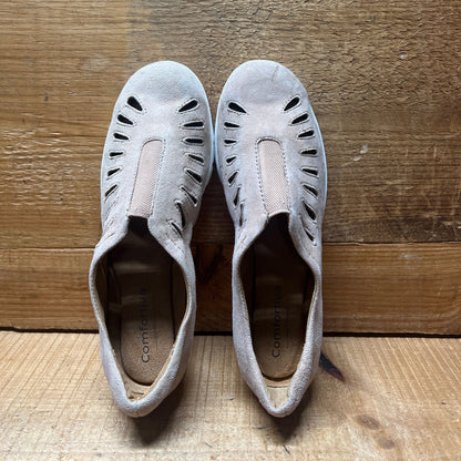 Comfortiva by SoftSpots Women’s •Tinsley•  Comfort Slip-on 9N Beige Suede leather