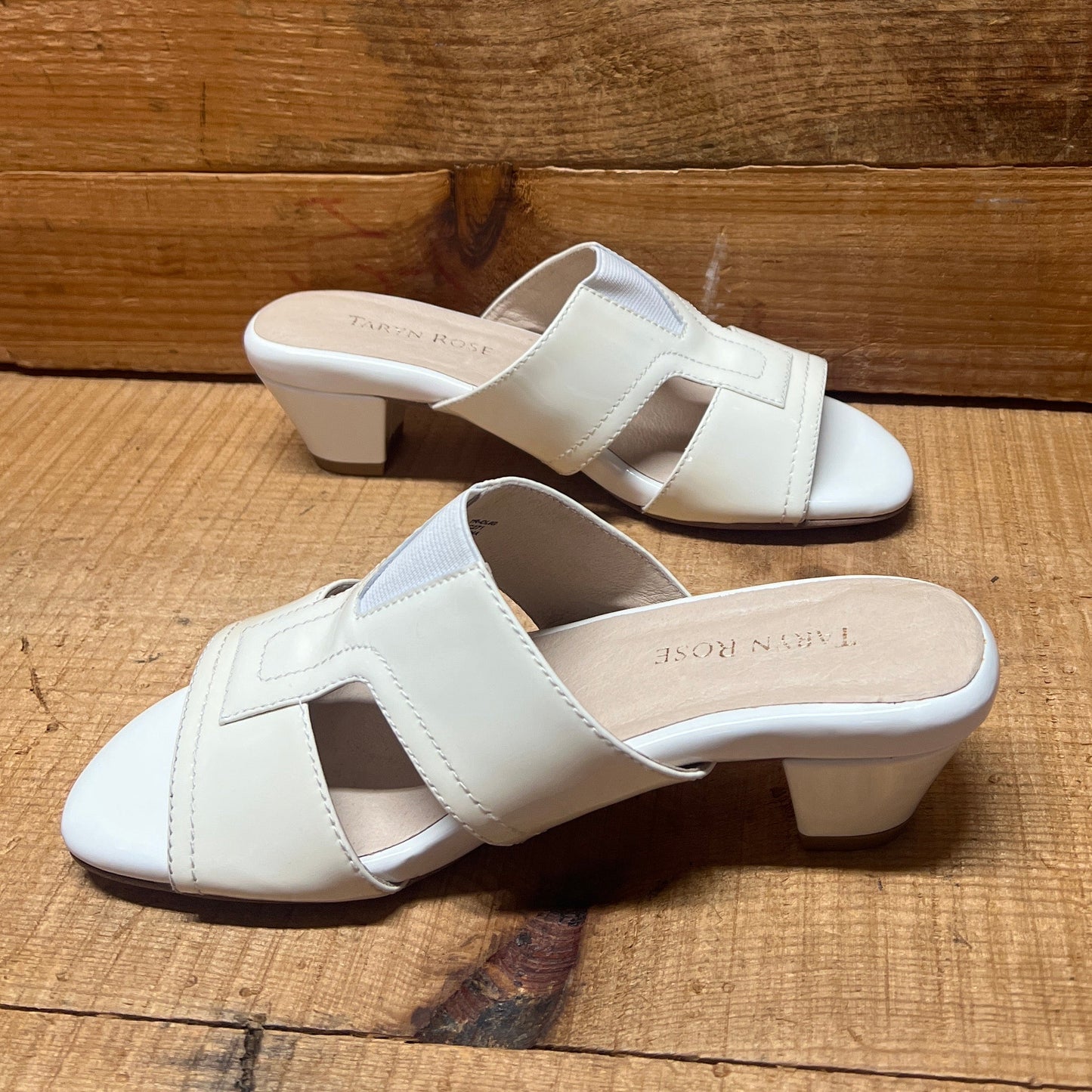 Taryn Rose • Olig • Patent Leather Slide 6M  Winter White/White Leather
