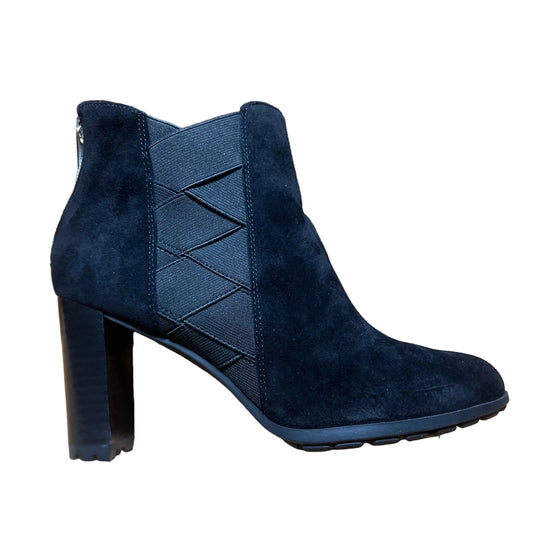 ADRIENNE VITTADINI Women's  •Trinie• Black Suede Leather  Ankle  Bootie 6M