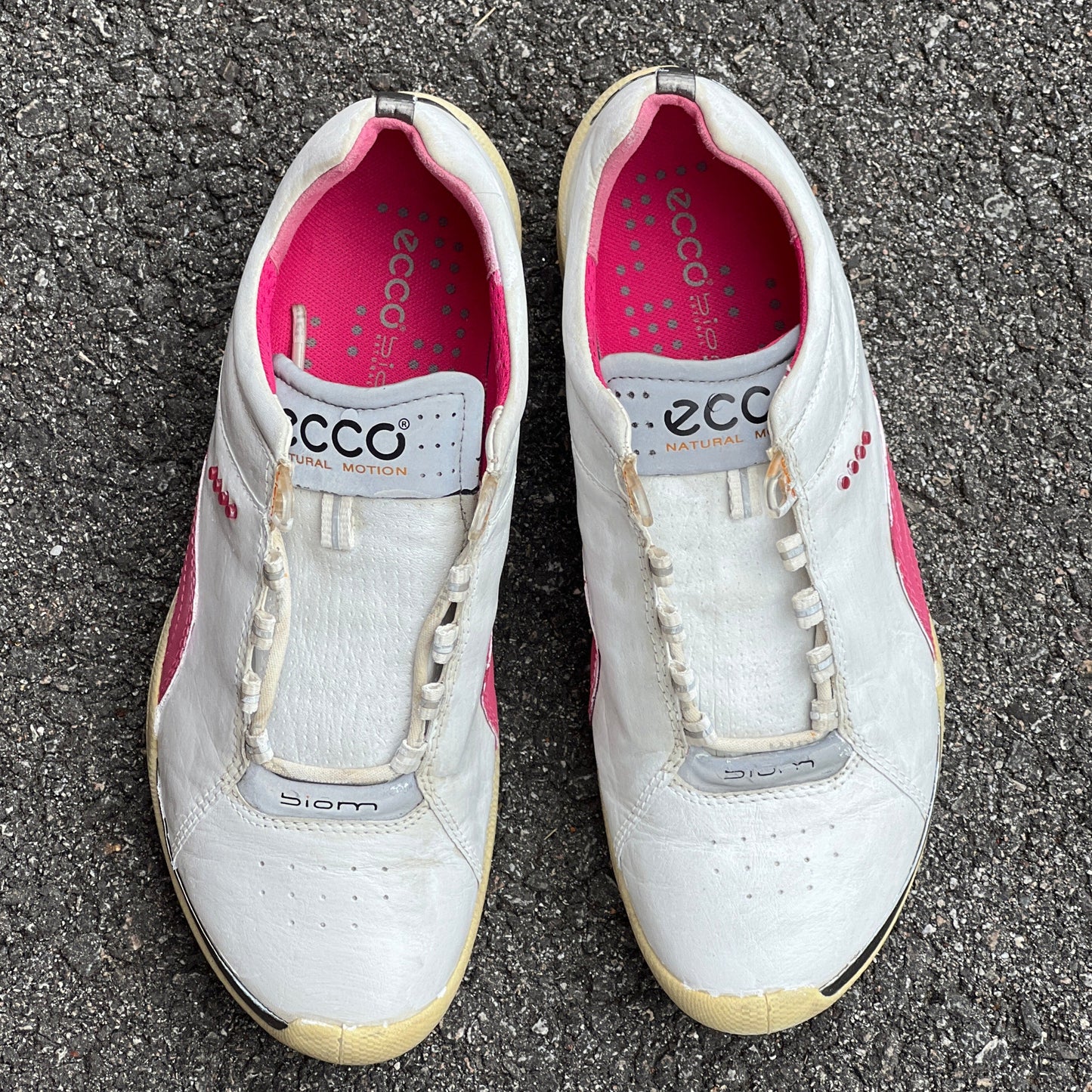 Women’s Ecco  Biom Spikeless Golf Shoes 36EU -White/Pink- Hydromax Yak Leather