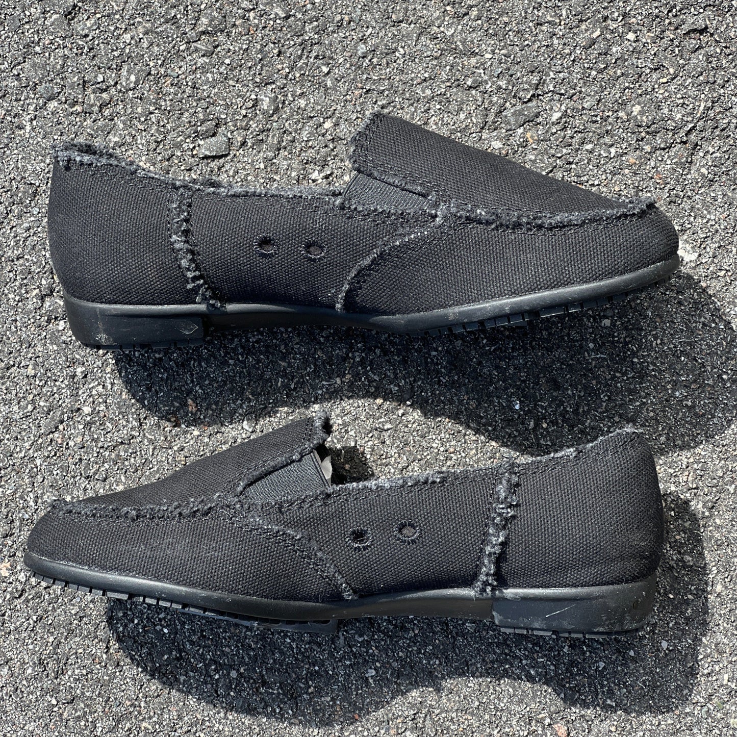 (Aerosoles SureGrip Women's •You Betcha• Non-Slip Flats 8M Black Canvas