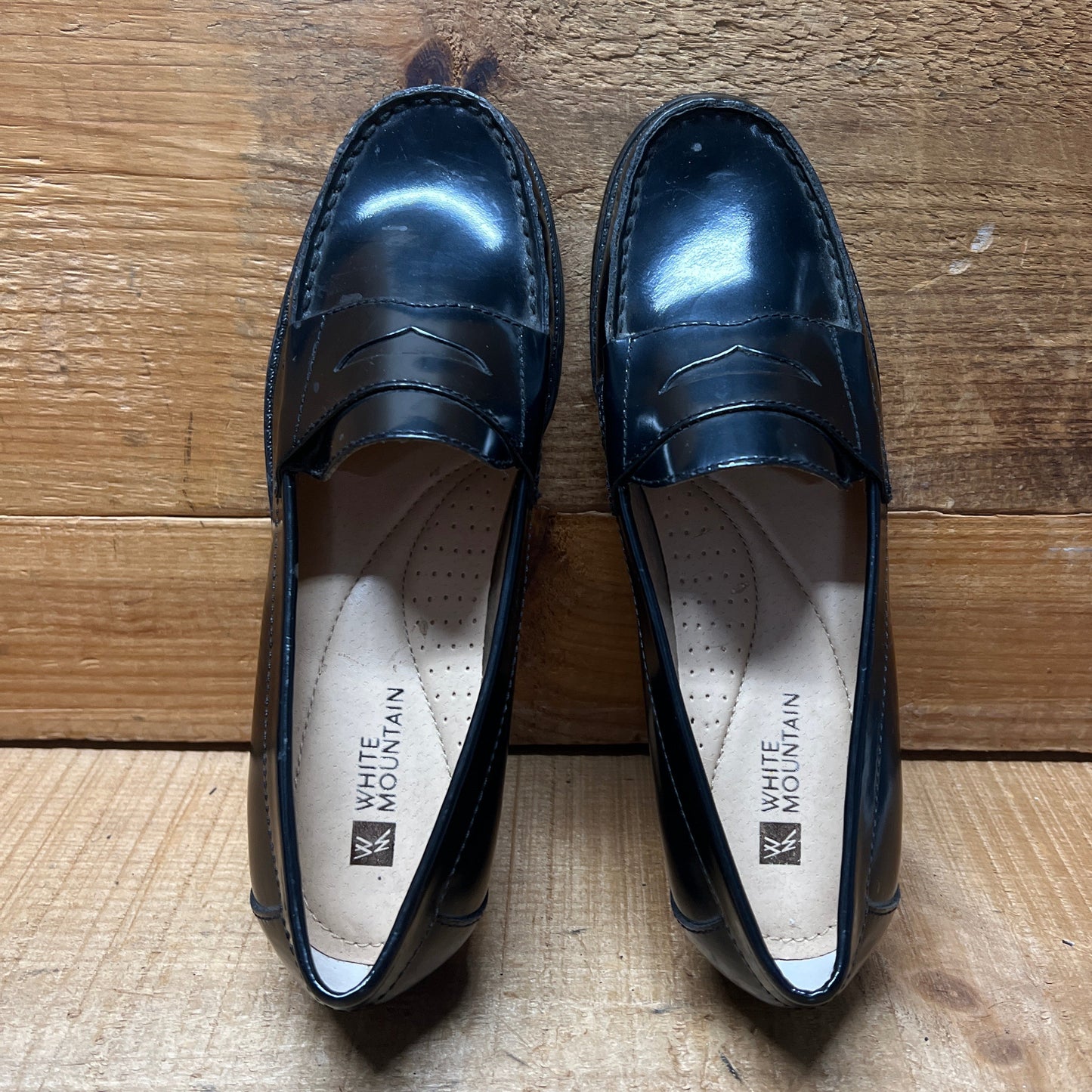 Women's White Mountain Penny Loafer 5M Black patent Leather